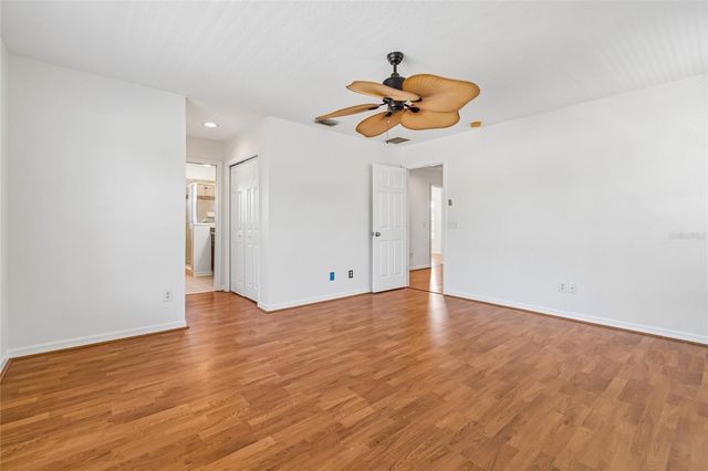 915 WINDTON OAK DRIVE, Ruskin, FL 33570
