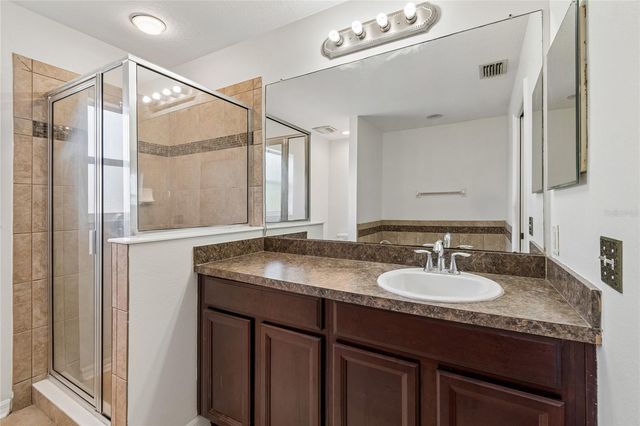 915 WINDTON OAK DRIVE, Ruskin, FL 33570