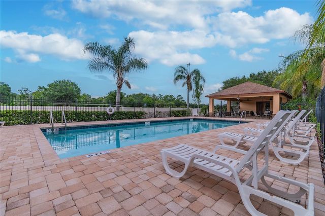 915 WINDTON OAK DRIVE, Ruskin, FL 33570