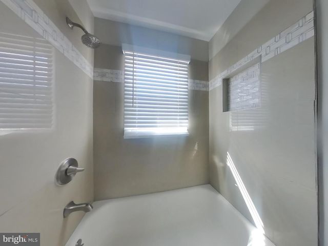 7700 MANE LN, District Heights, MD 20747