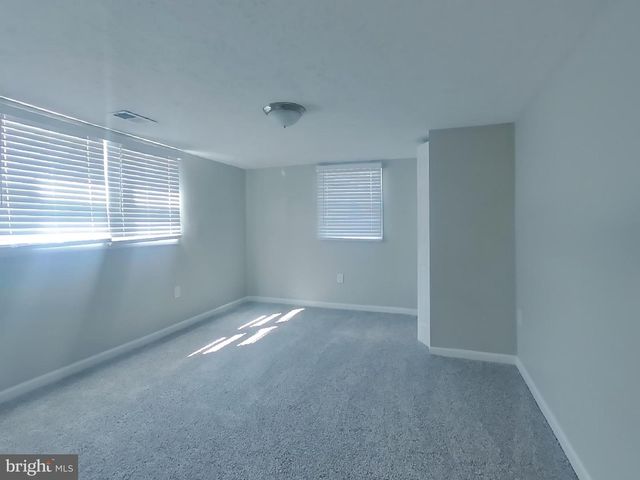 7700 MANE LN, District Heights, MD 20747