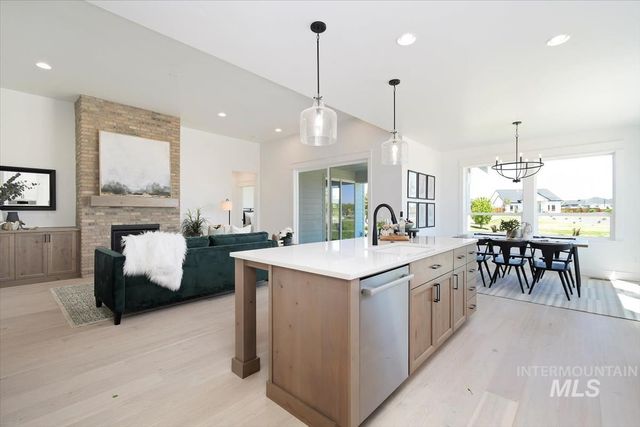 10856 W Barnbougle Ln, Kuna, ID 83634