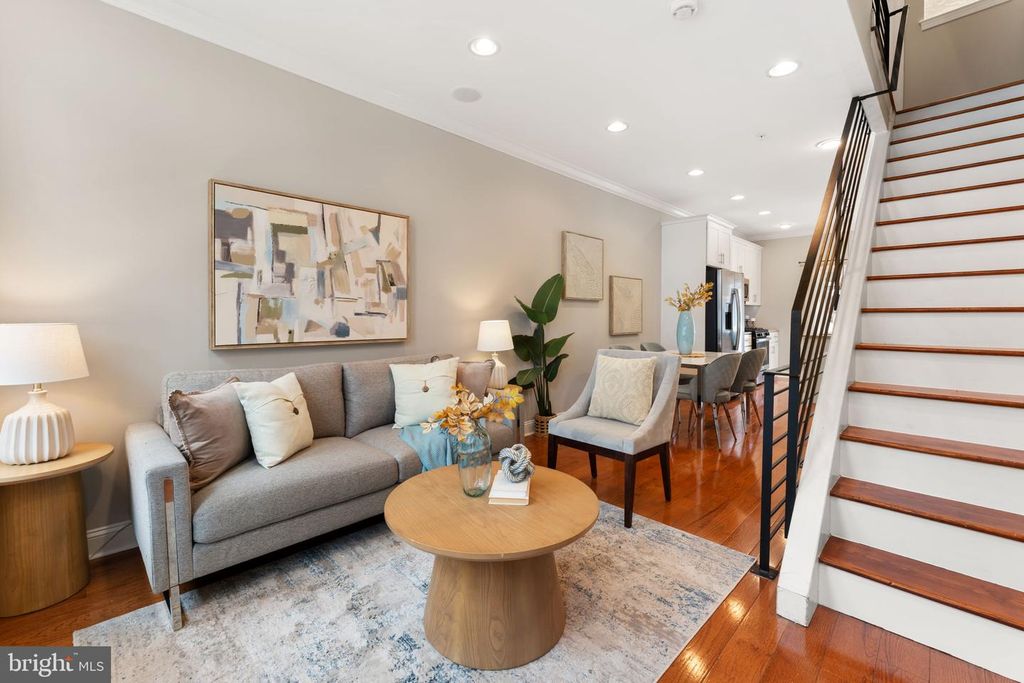 2226 CROSS ST, PHILADELPHIA, PA 19146 — exterior