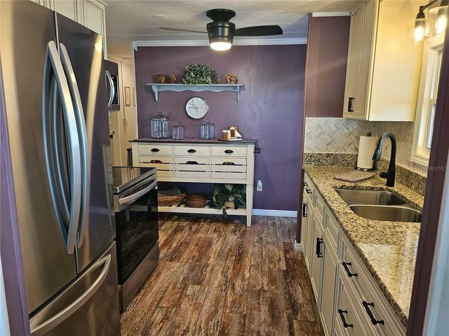 3406 SHINGLE OAK TERRACE, Sarasota, FL 34237