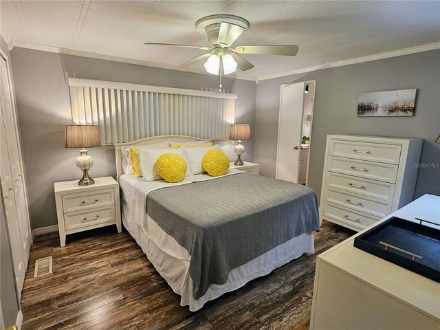 3406 SHINGLE OAK TERRACE, Sarasota, FL 34237