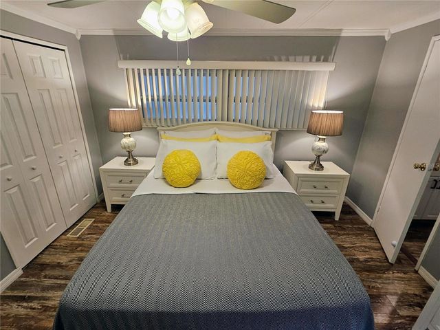 3406 SHINGLE OAK TERRACE, Sarasota, FL 34237