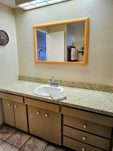 3406 SHINGLE OAK TERRACE, Sarasota, FL 34237