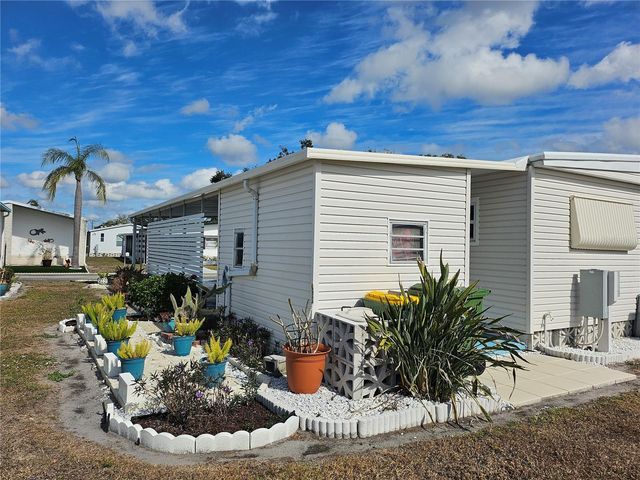 3406 SHINGLE OAK TERRACE, Sarasota, FL 34237