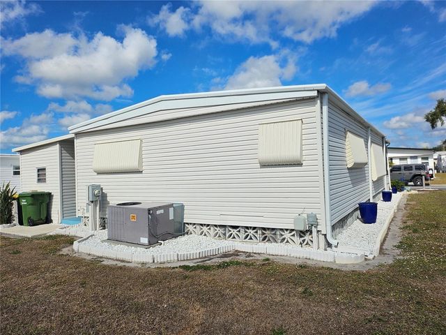 3406 SHINGLE OAK TERRACE, Sarasota, FL 34237