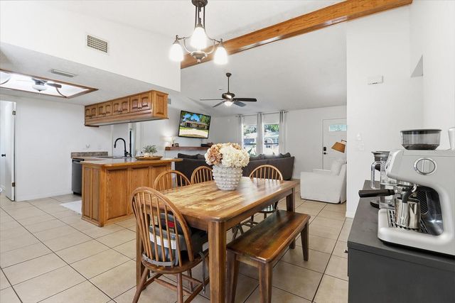 807 N HOLLYWOOD CIRCLE, Crystal River, FL 34429