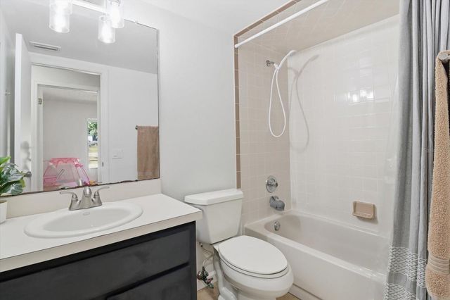 807 N HOLLYWOOD CIRCLE, Crystal River, FL 34429