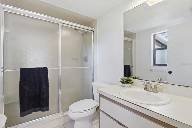 807 N HOLLYWOOD CIRCLE, Crystal River, FL 34429