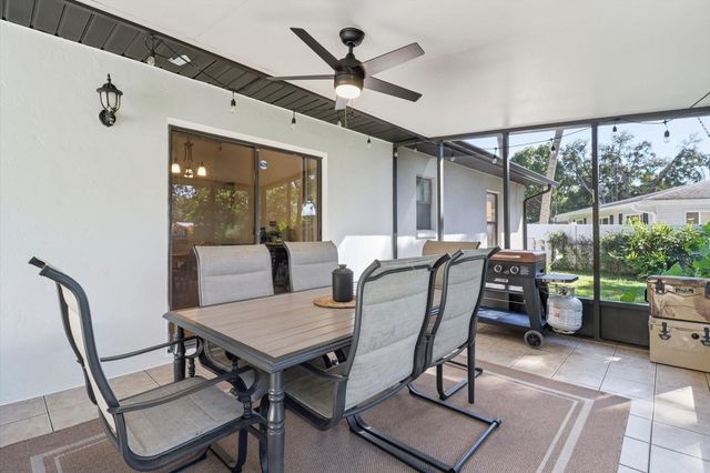 807 N HOLLYWOOD CIRCLE, Crystal River, FL 34429