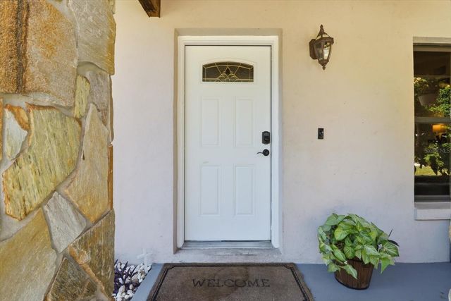 807 N HOLLYWOOD CIRCLE, Crystal River, FL 34429