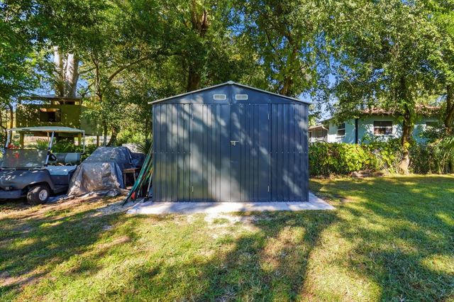 807 N HOLLYWOOD CIRCLE, Crystal River, FL 34429