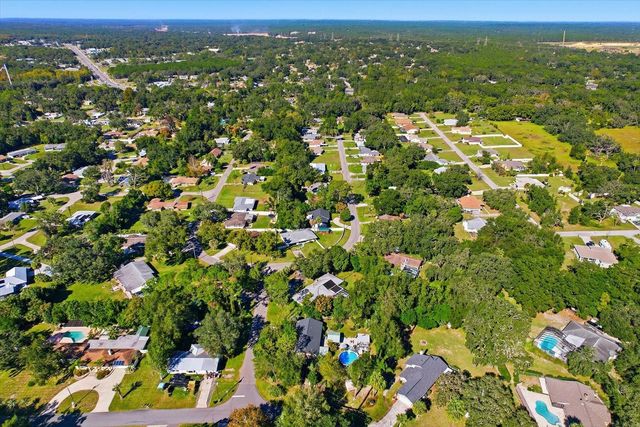 807 N HOLLYWOOD CIRCLE, Crystal River, FL 34429