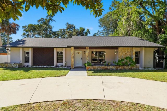 807 N HOLLYWOOD CIRCLE, Crystal River, FL 34429
