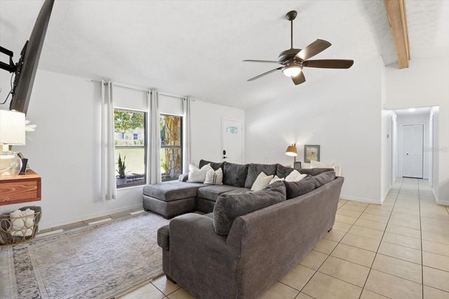 807 N HOLLYWOOD CIRCLE, Crystal River, FL 34429