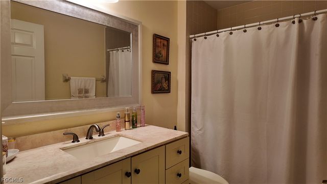 3829 Schoolhouse RD E 3, Fort Myers, FL 33916