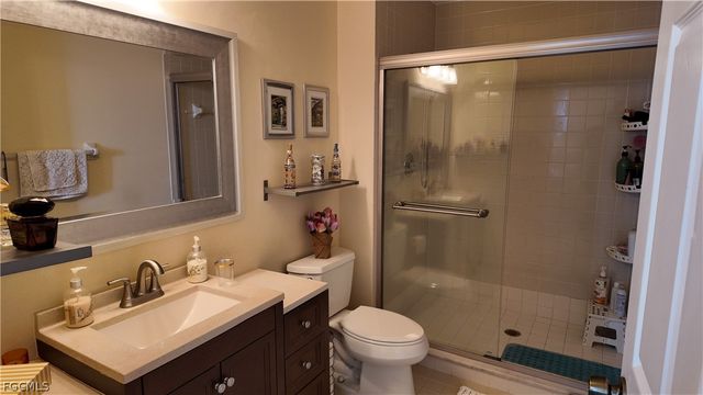 3829 Schoolhouse RD E 3, Fort Myers, FL 33916