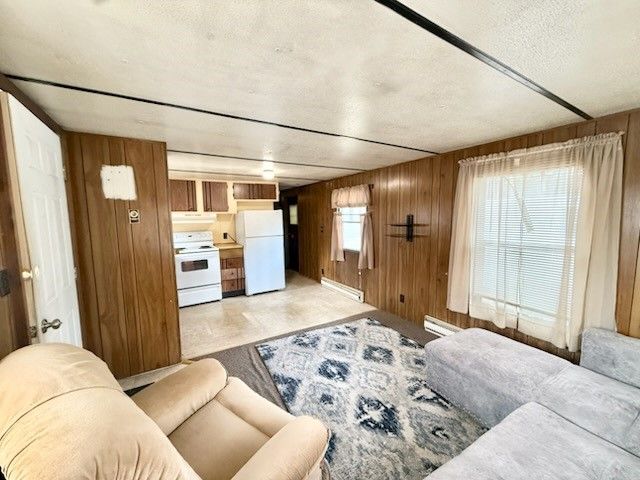 836 Forest Park Avenue, Middletown, RI 02842