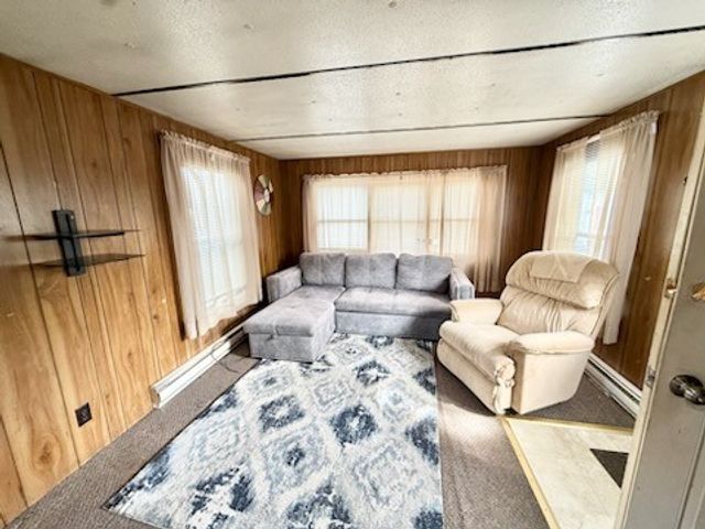 836 Forest Park Avenue, Middletown, RI 02842