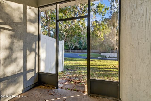 3698 AMERICAN HOLLY Road, Jacksonville, FL 32226