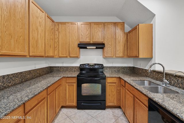 3698 AMERICAN HOLLY Road, Jacksonville, FL 32226