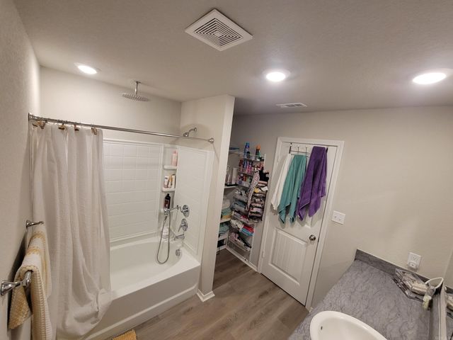 27 Curly Leaf Lane, Conway, AR 72032