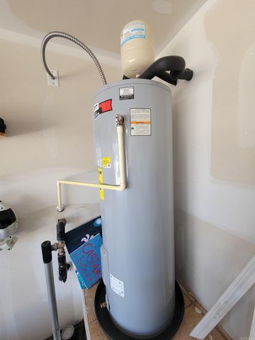 27 Curly Leaf Lane, Conway, AR 72032