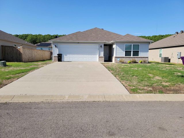 27 Curly Leaf Lane, Conway, AR 72032