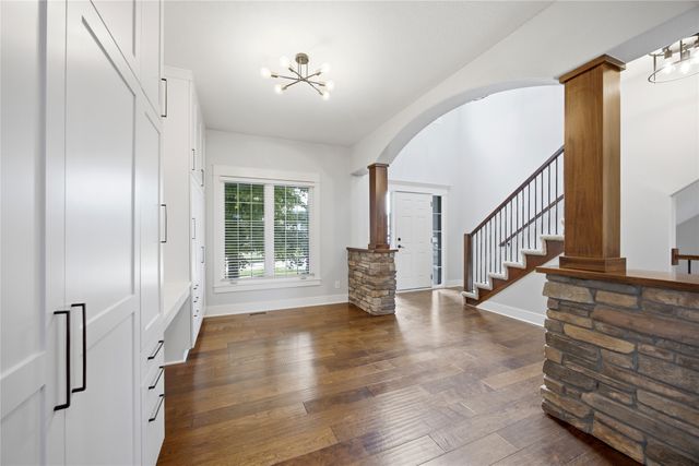 4455 NW 165th Street, Clive, IA 50325