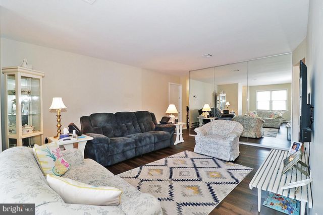 23 ABBEY RD, Brick, NJ 08723