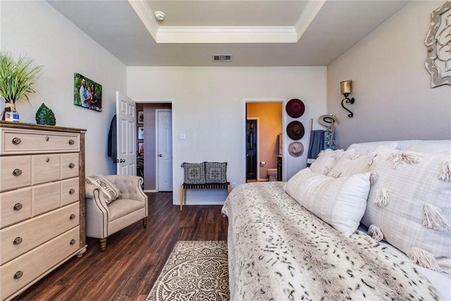 124 Thrasher CV, Leander, TX 78641