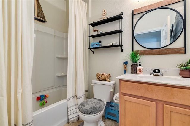 124 Thrasher CV, Leander, TX 78641