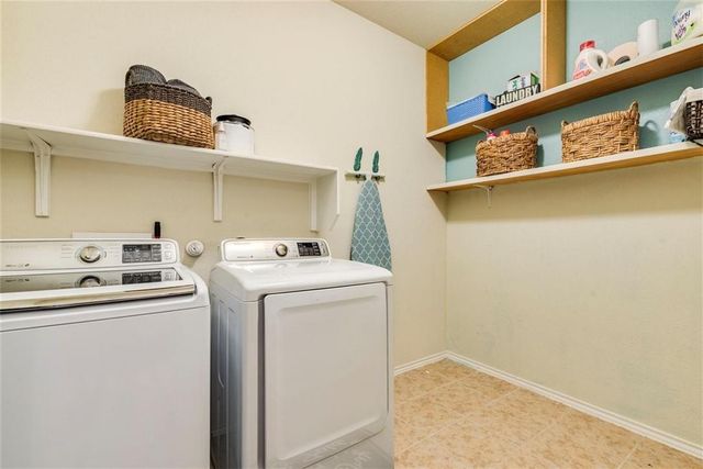 124 Thrasher CV, Leander, TX 78641