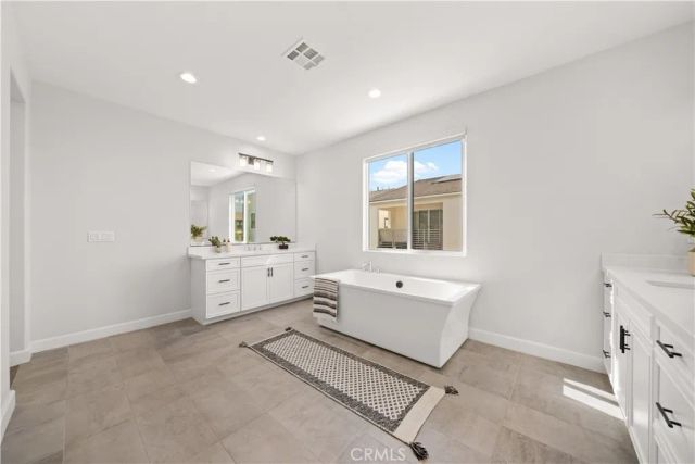 133 Chant, Irvine, CA 92618