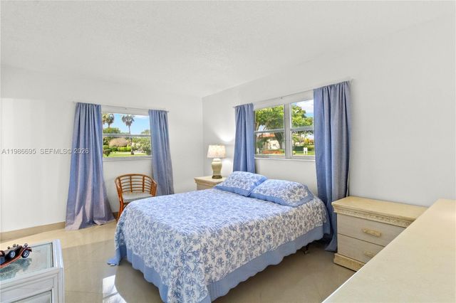 3 Abbey Ln 101, Delray Beach, FL 33446