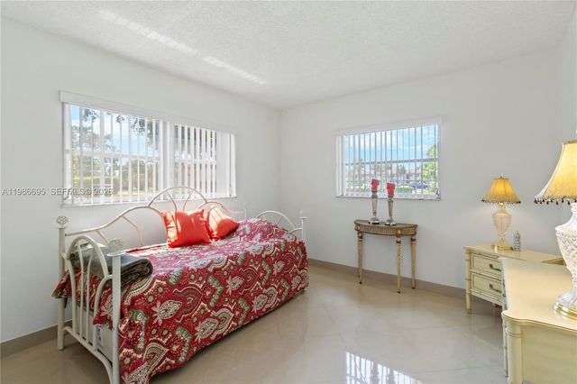 3 Abbey Ln 101, Delray Beach, FL 33446