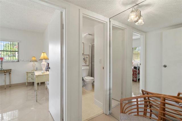 3 Abbey Ln 101, Delray Beach, FL 33446