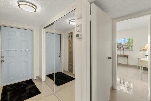 3 Abbey Ln 101, Delray Beach, FL 33446