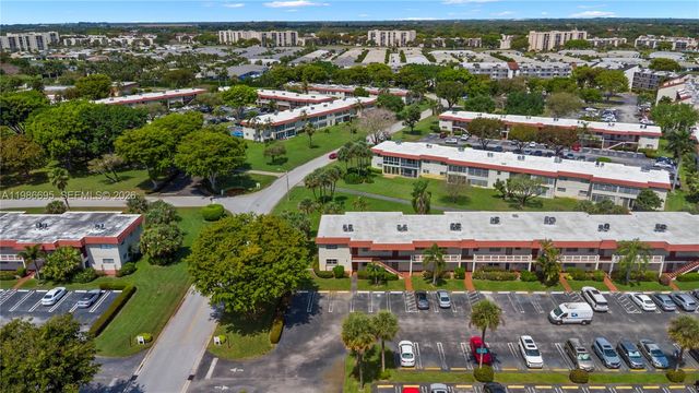 3 Abbey Ln 101, Delray Beach, FL 33446