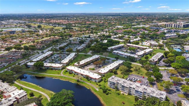 3 Abbey Ln 101, Delray Beach, FL 33446