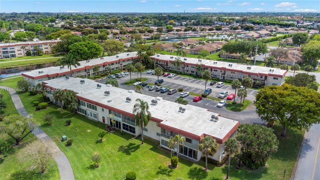 3 Abbey Ln 101, Delray Beach, FL 33446