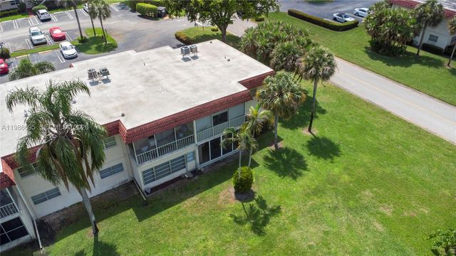 3 Abbey Ln 101, Delray Beach, FL 33446