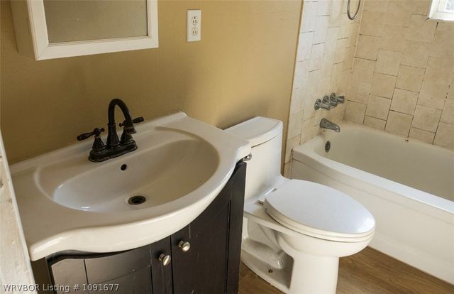 705 8 Street, Barling, AR 72923