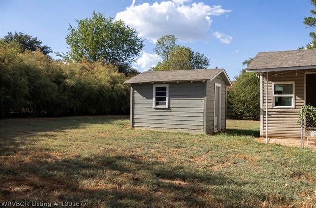 705 8 Street, Barling, AR 72923