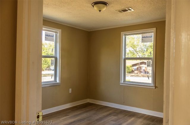 705 8 Street, Barling, AR 72923