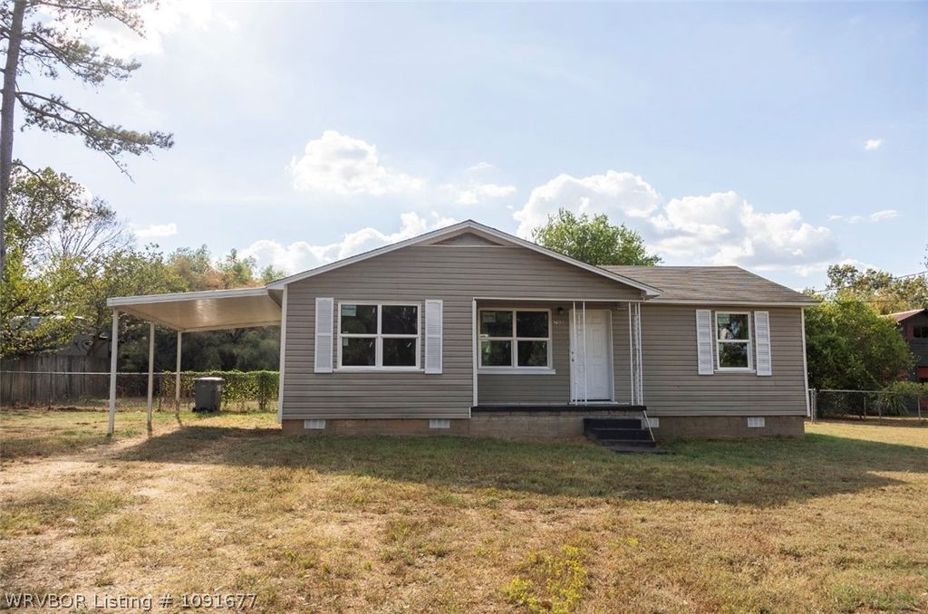 705 8 Street, Barling, AR 72923