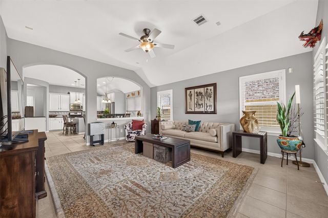 20234 Fossil Valley Lane, Cypress, TX 77433